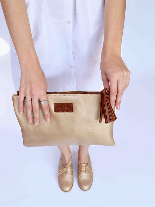 Feminine Leather Vellies - Gold