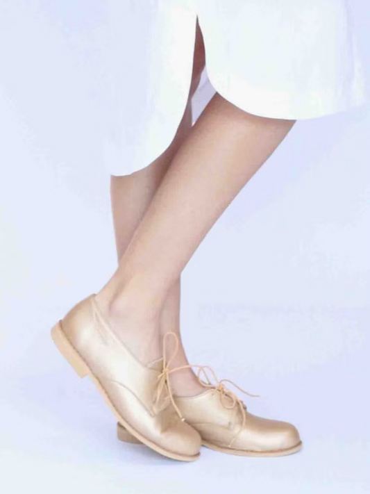 Feminine Leather Vellies - Gold