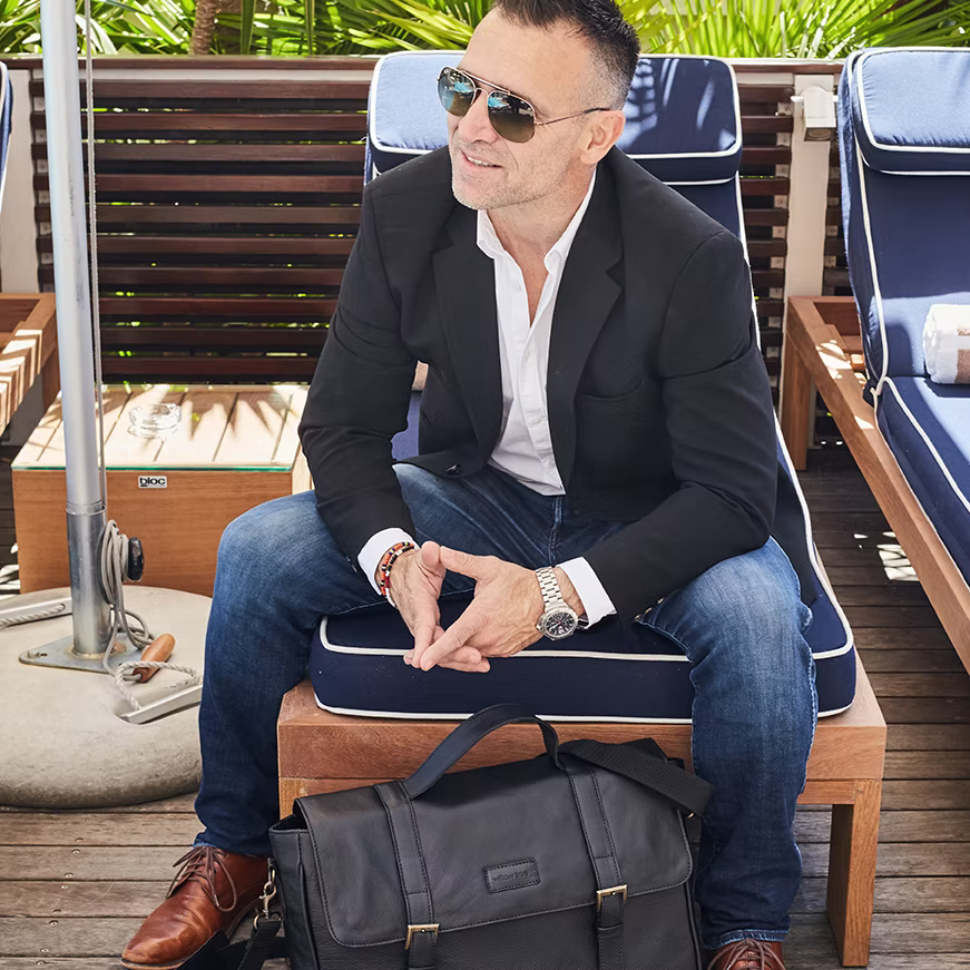 Men's Black Deluxe Laptop Bag